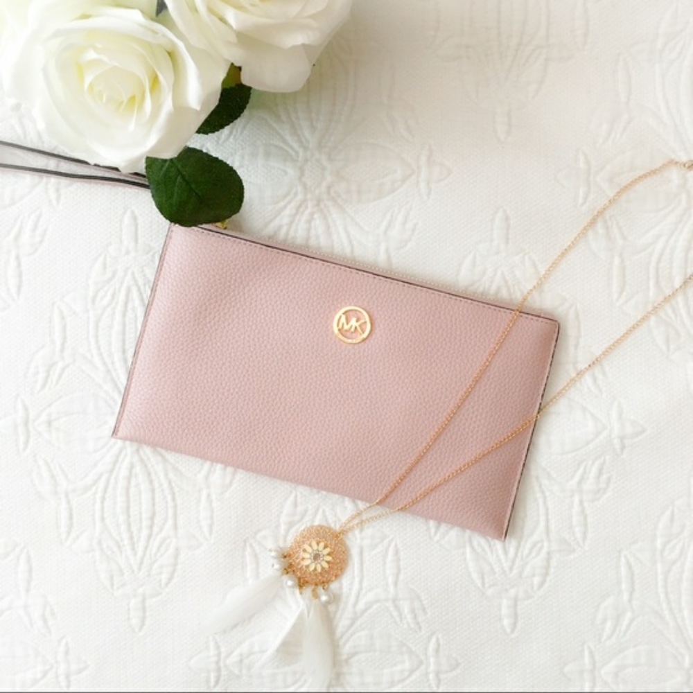 Michael Kors Fulton Clutch